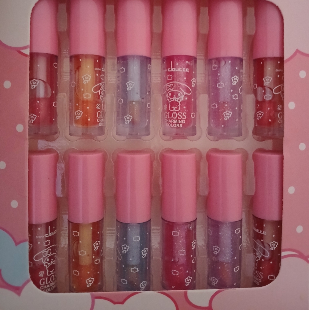 Hk & friends lip gloss packet